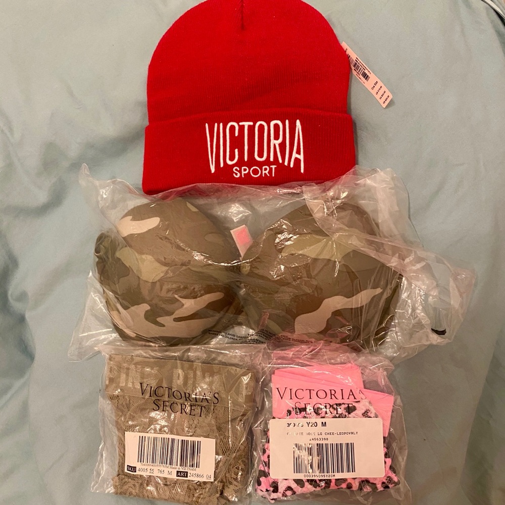 PINK Victoria Secret 36C Bra/M Panties/Hat Bundle